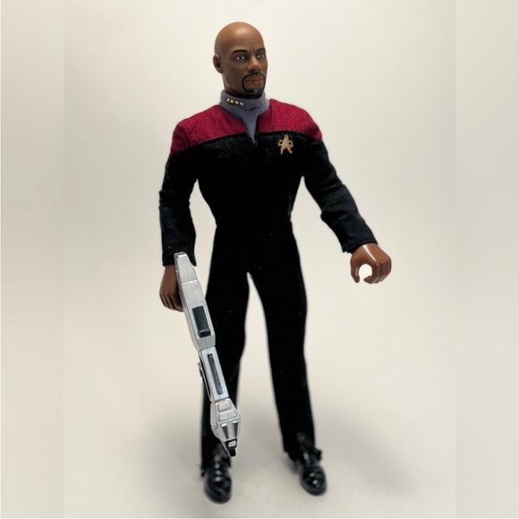 Captain Janeway of Star Trek Voyager & Captain Sisko of Deep Space 9 12” Dolls - Picture 4 of 11